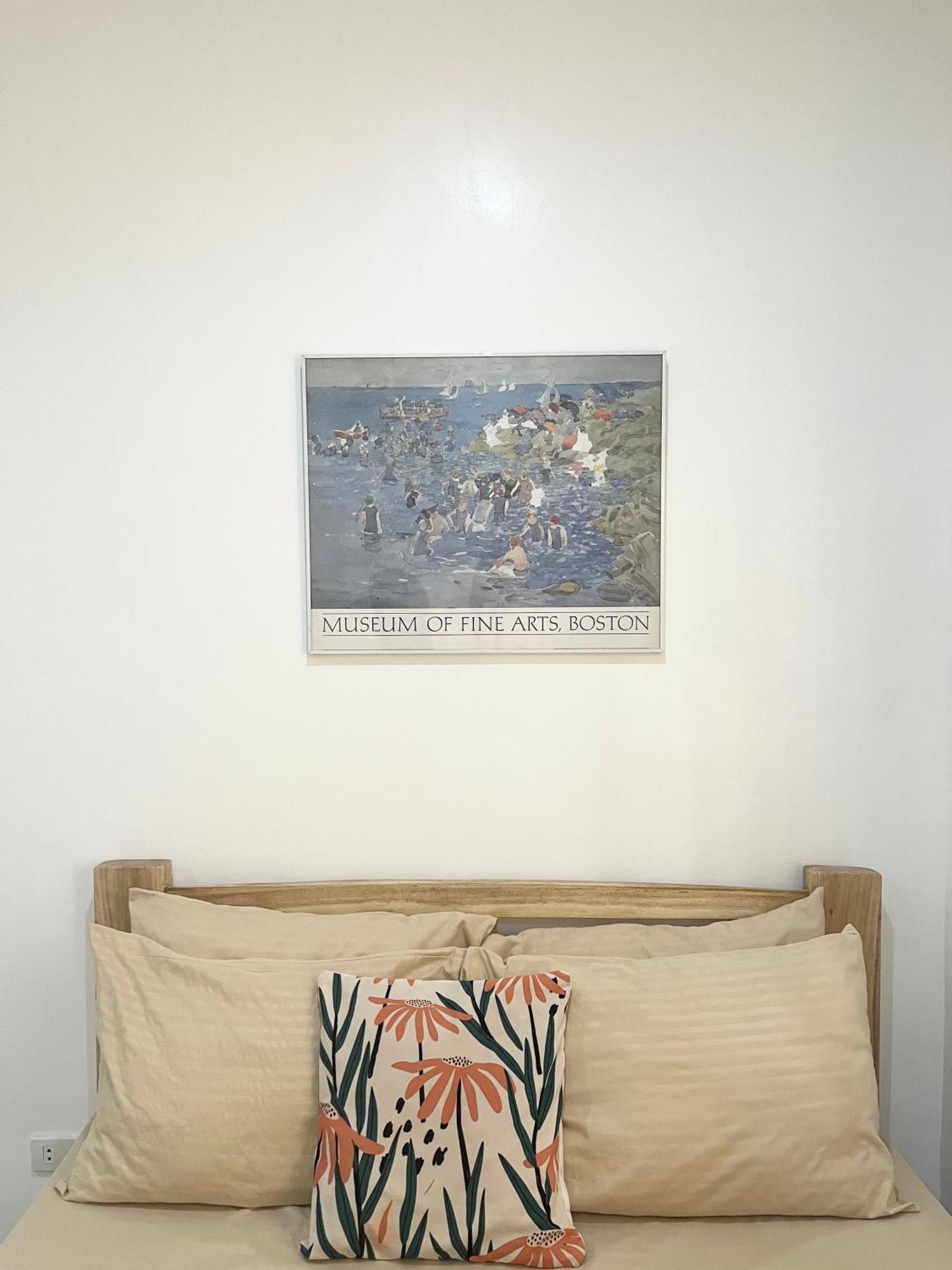 Sunnydale Apartelle -Room Accommodation Near Calatagan Beach Resorts 八打雁 外观 照片